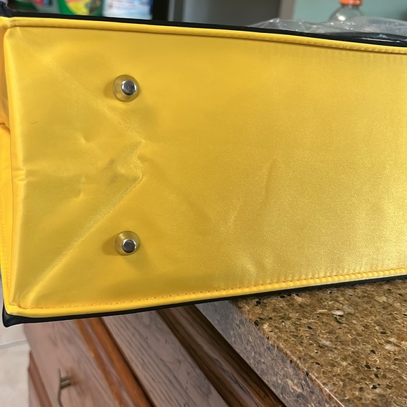 NWOT PANQQBORN DESIGN BLACK AND GOLD COMPUTER BAG - Picture 7 of 10